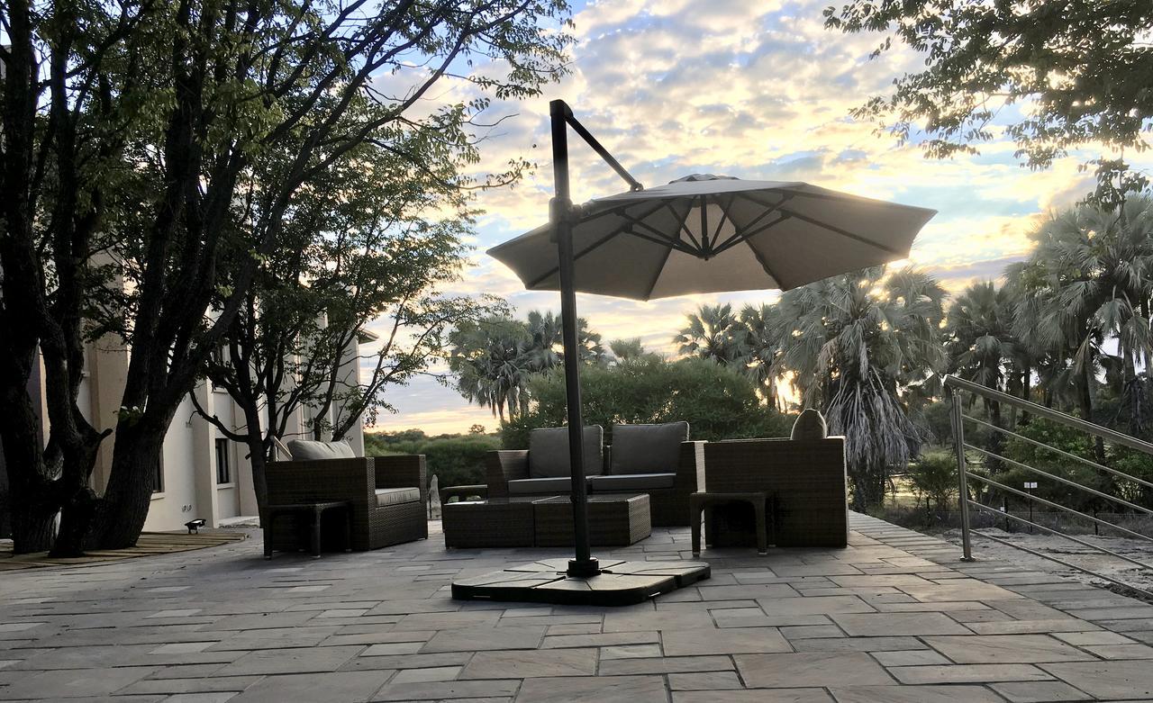 Cresta Maun Hotel Eksteriør billede