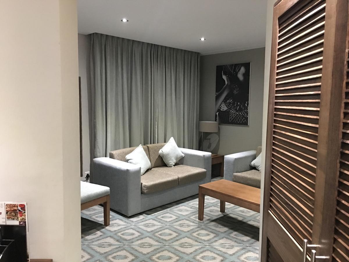 Cresta Maun Hotel Eksteriør billede