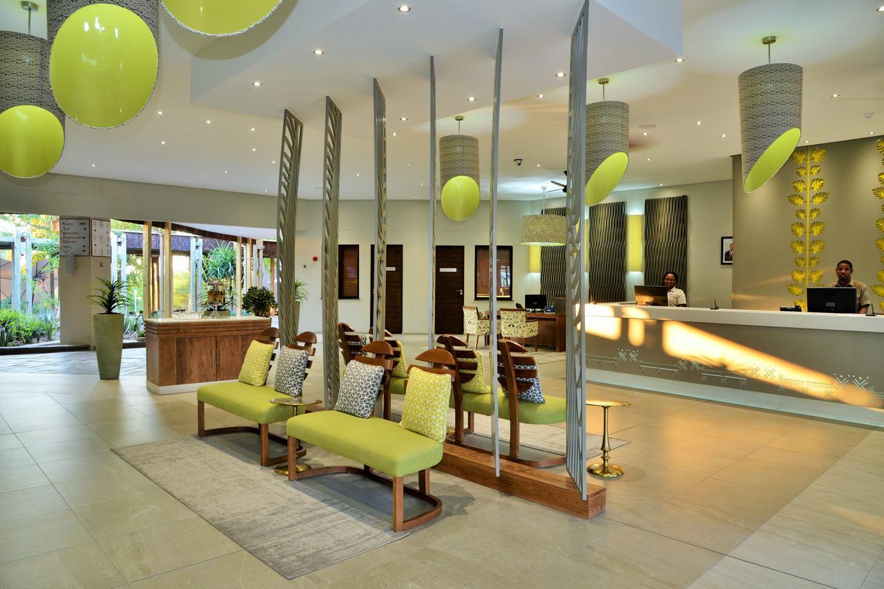 Cresta Maun Hotel Eksteriør billede