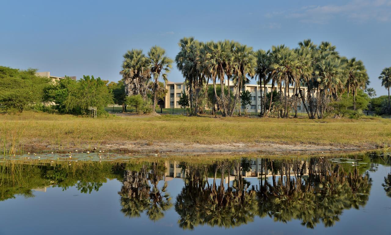 Cresta Maun Hotel Eksteriør billede